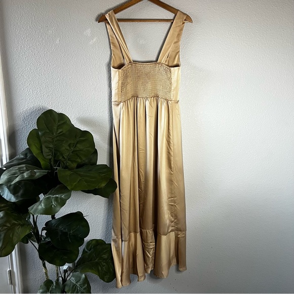 Show me your Mumu Gold Claire Satin Midi Dress Medium - Picture 8 of 9